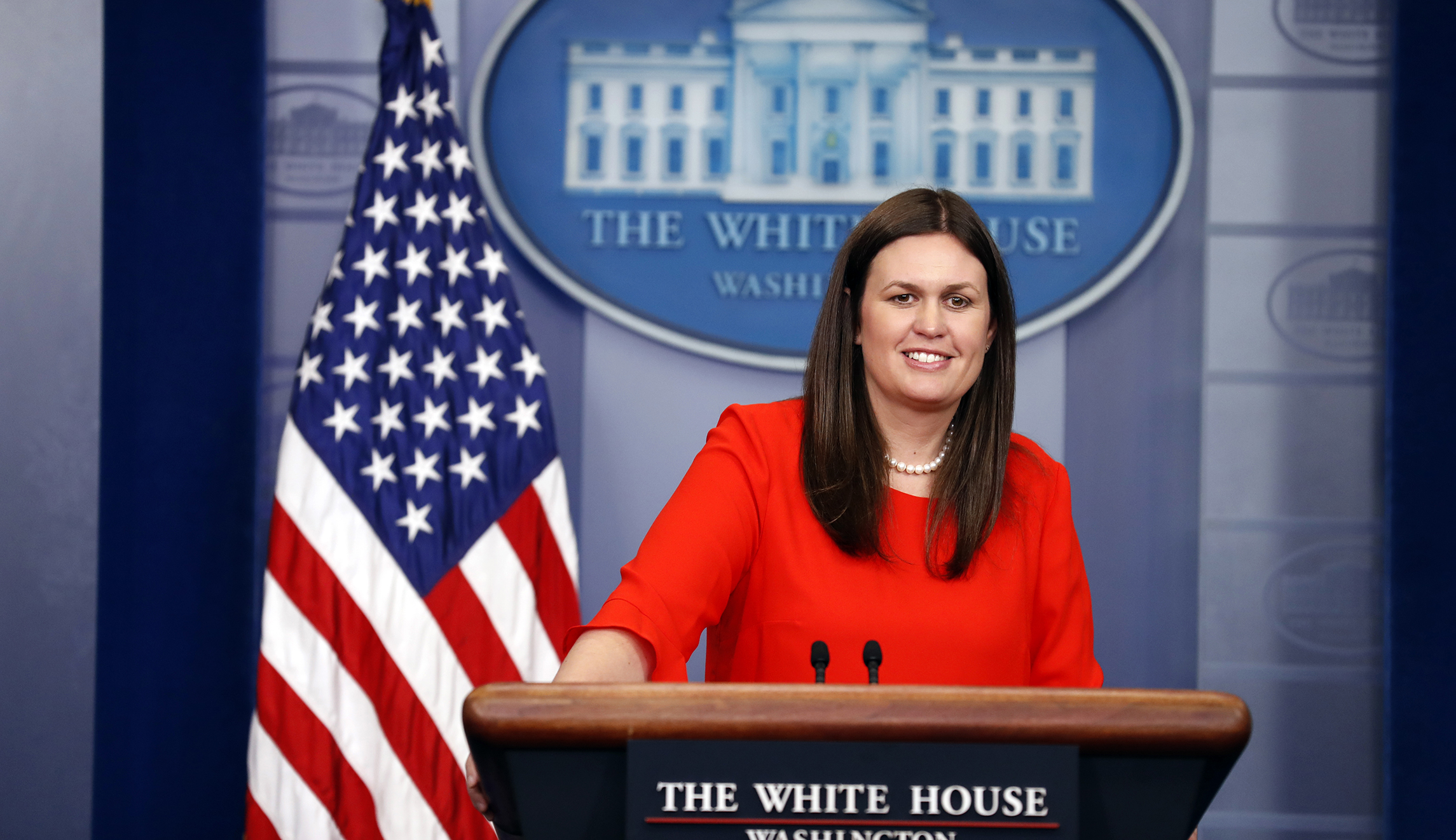 Sarah Sanders jokes that reporters have ‘aliens sitting among you’