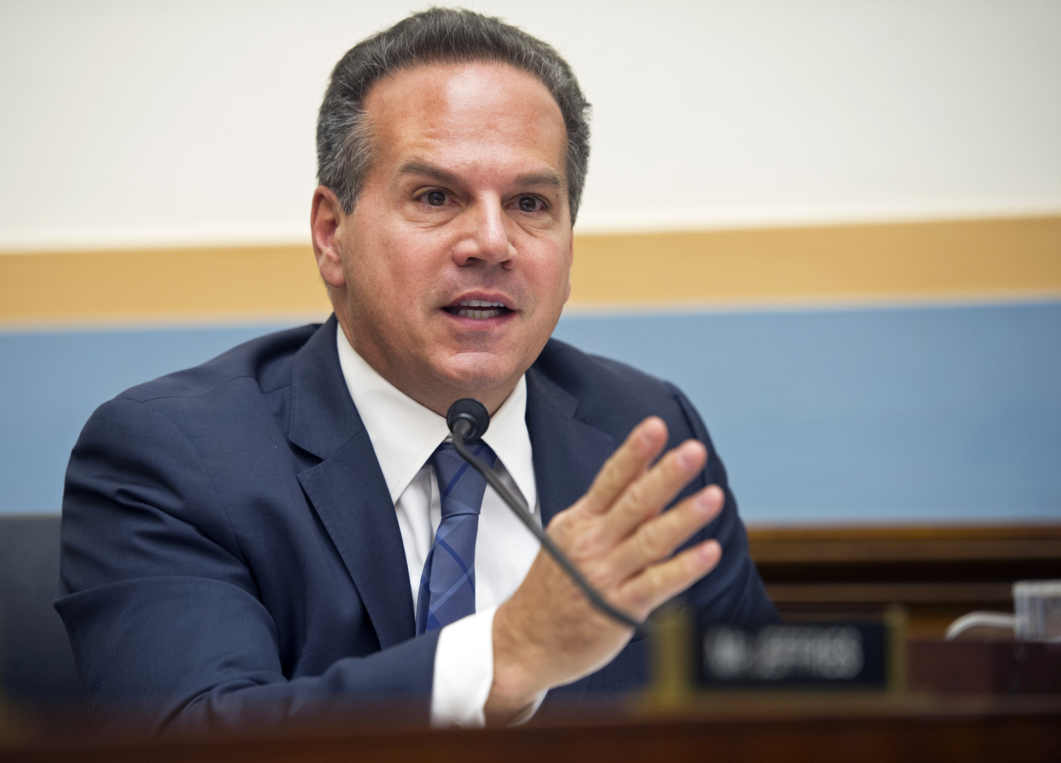 Should the feds take control over breach notification laws?