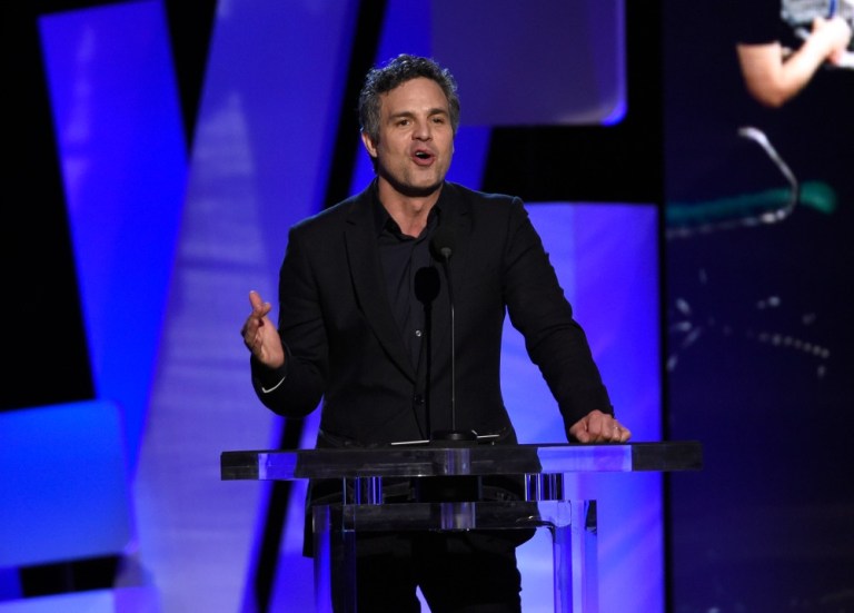 Marc Edwards, a drinking water safety expert at Virginia Tech University, wrote in a blog post Monday that Mark Ruffalo has been spreading misinformation about bathing and showering in Flint. (AP Photo)