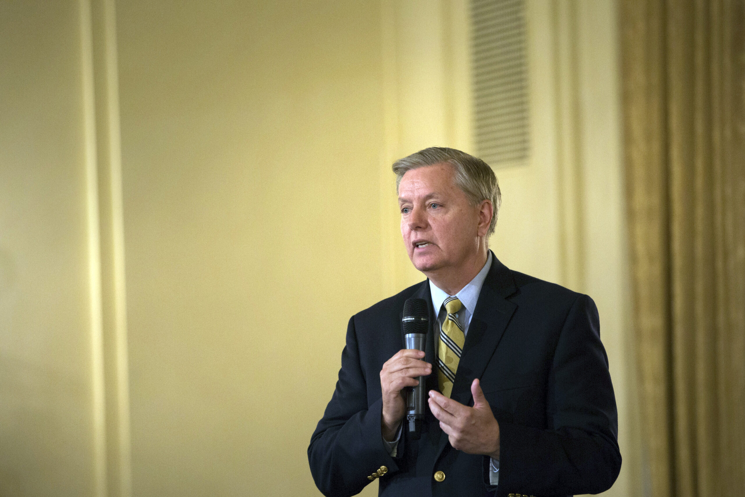 Graham: Clinton could get better Iran deal