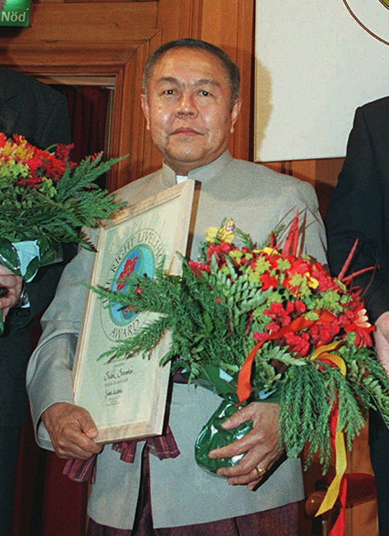 The recipiants of the 1995 Right Livelihood Award, also called the "alternative Nobel Prize", at a award ceremony in Stockholm, Sweden, Friday,  December 8th 1995. L/R: Hungarian Andras Biro, Sulak Sivaraksa from Thailand, Bosnian Serb Mirko Pejanovic, and Carmel Budiardjo from England. (AP PHOTO/Eric Roxfelt)