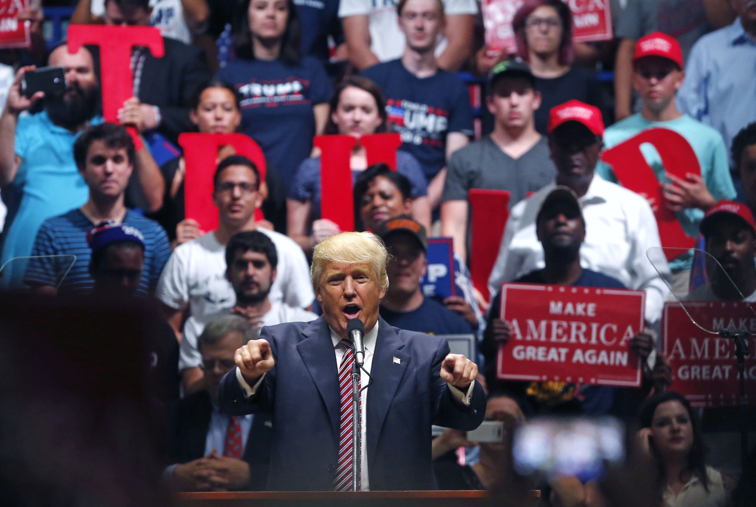 Huffington Post kills editor’s note calling Trump ‘racist’