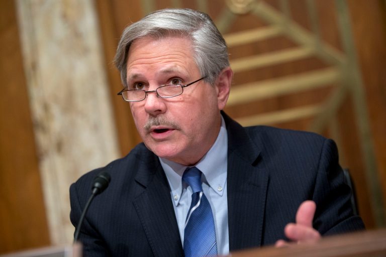 Sen.Â John Hoeven, a Republican from North Dakota,Â said he will look for ways to kill the Clean Power Plan. (Andrew Harrer/Bloomberg)