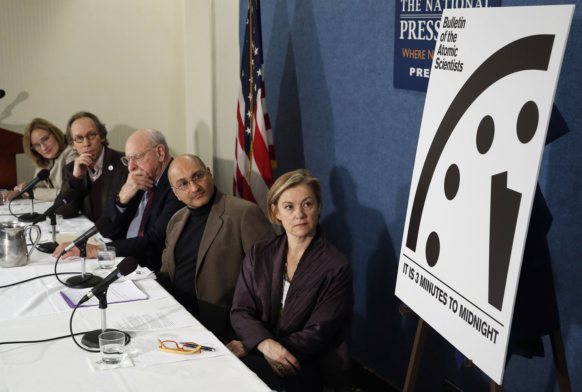Doomsday Clock not impressed with climate, nuke deals