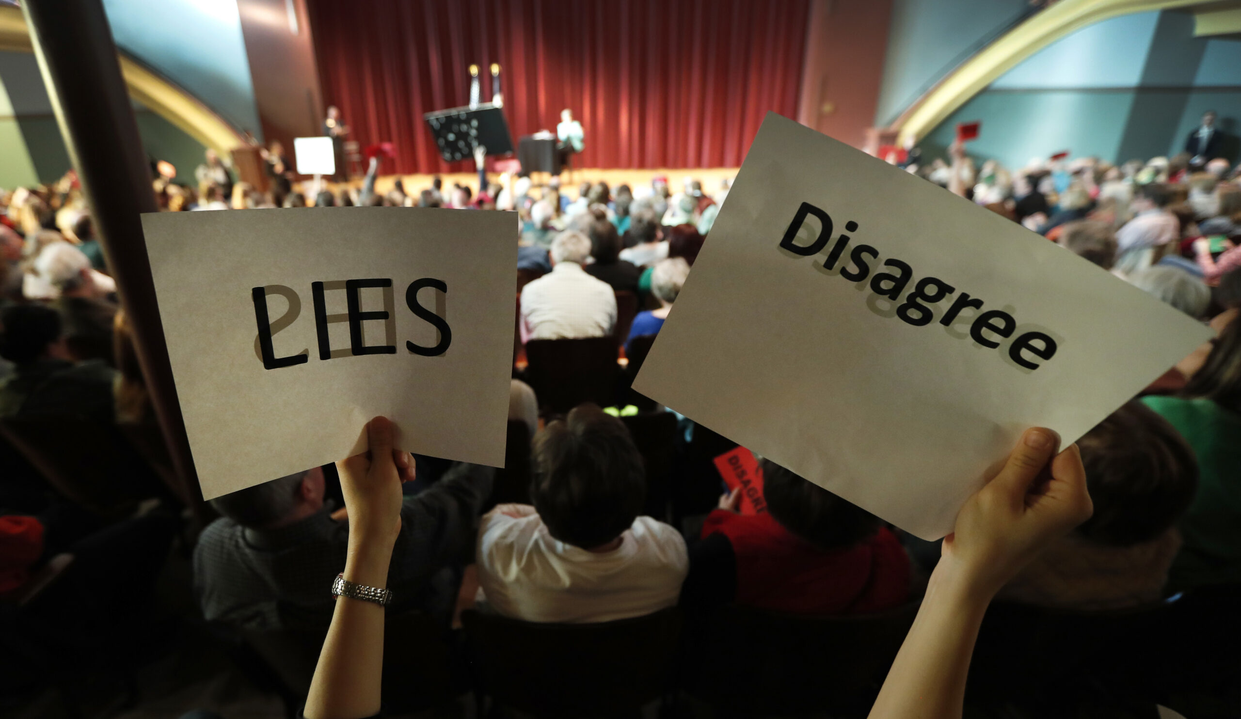 Conservative groups campaign against health bill