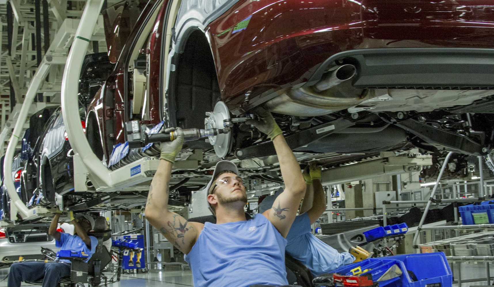 NLRB rules VW workers can weigh in on UAW complaint