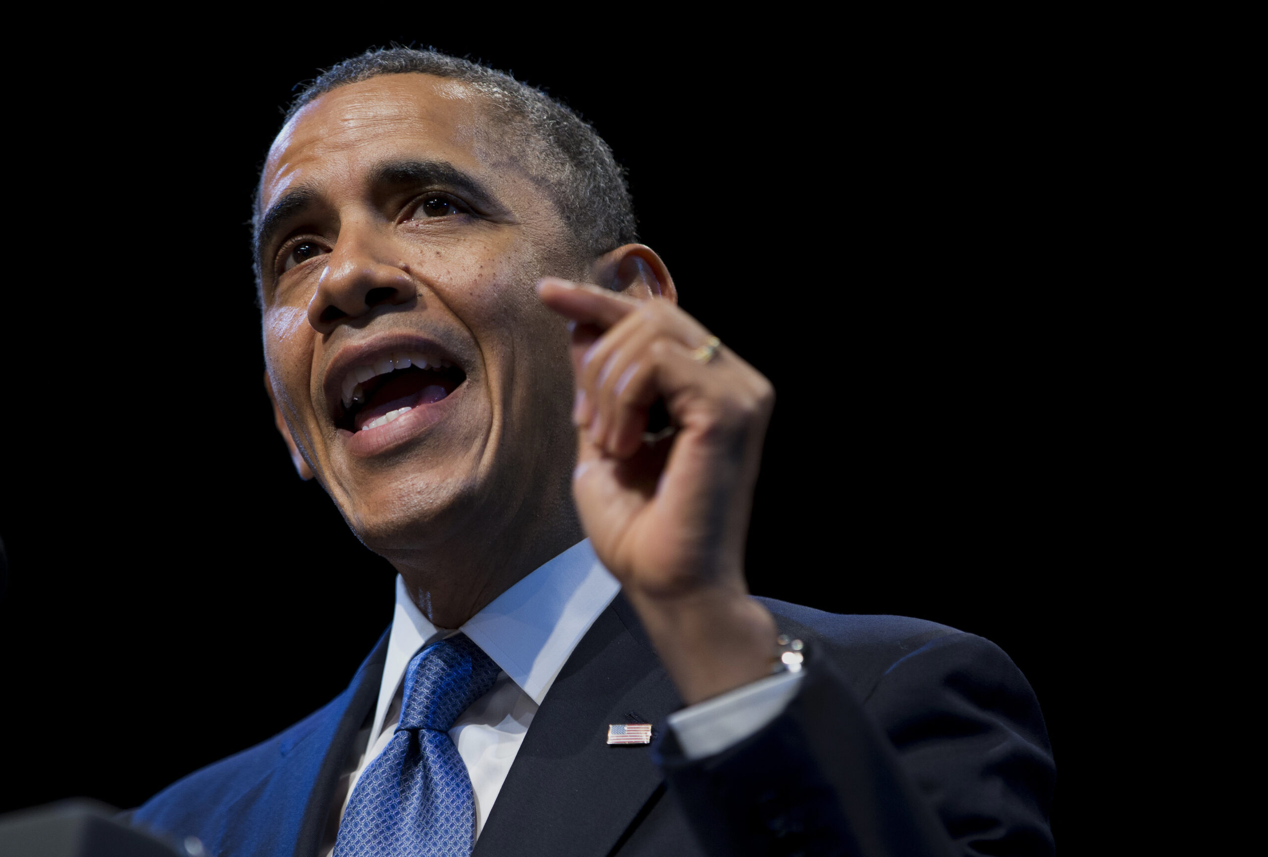 Obama: Income inequality a defining challenge