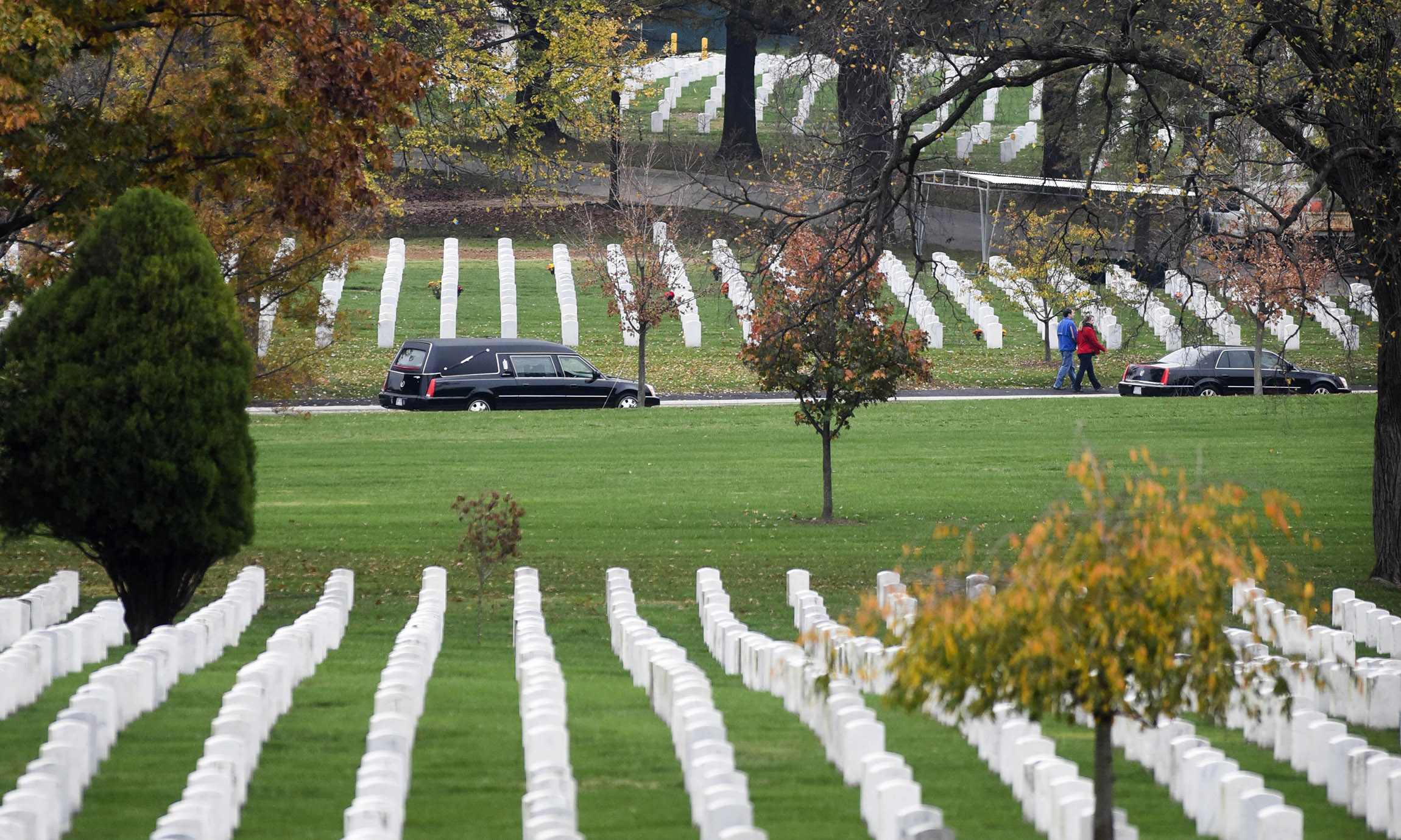 Arlington National Cemetery bans biking