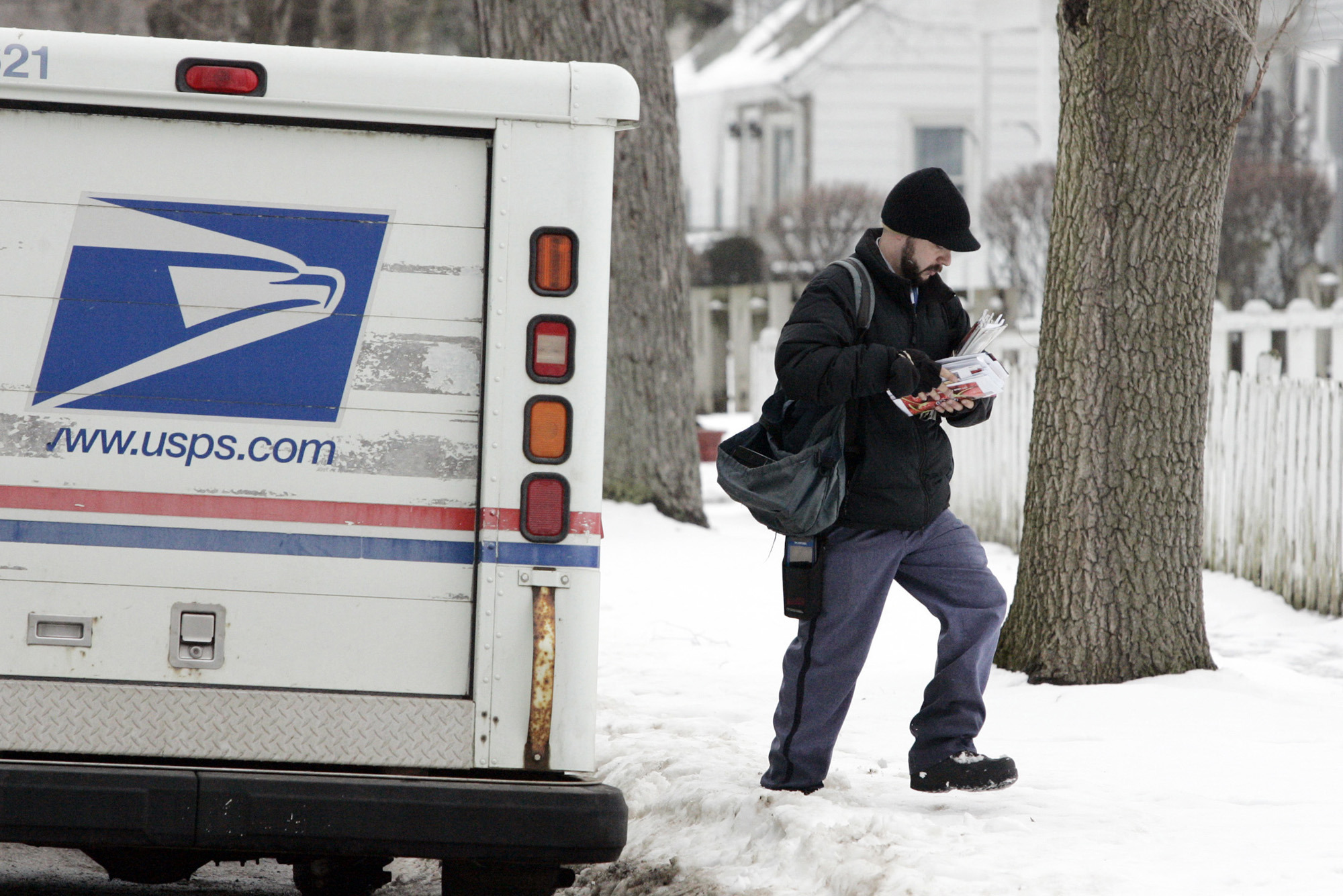 Gallup: 63 percent favor ending Saturday mail delivery