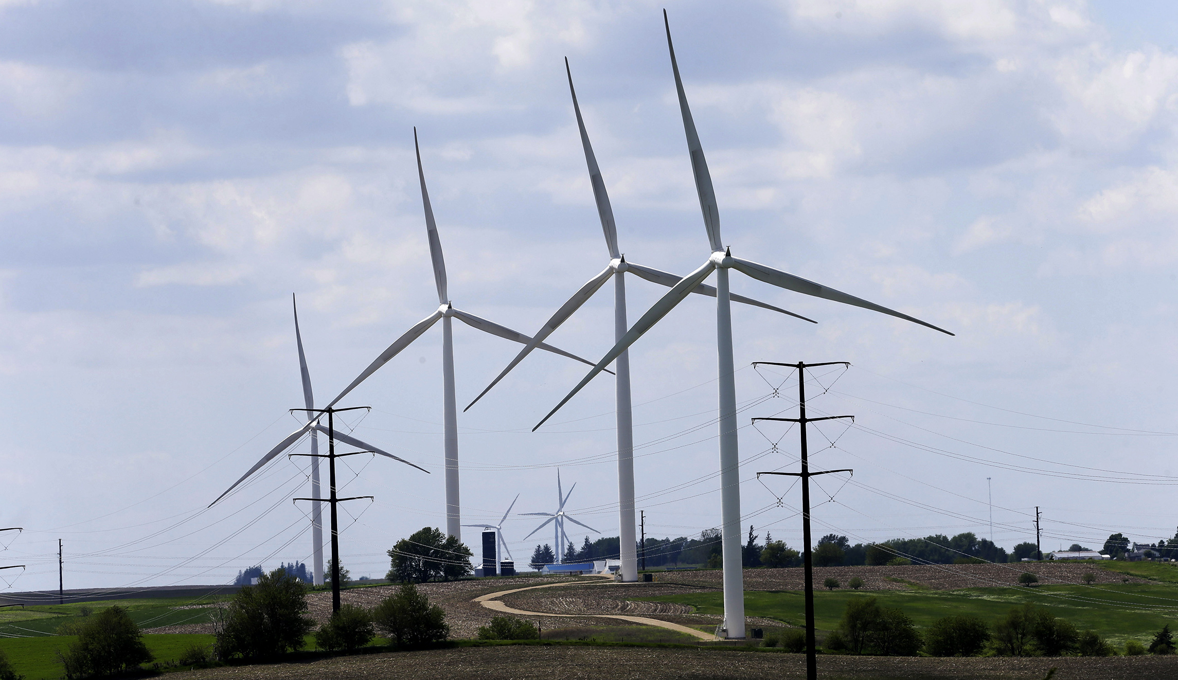 Senate Democrats urge Republicans to fix ‘assault’ on wind and solar in tax bill