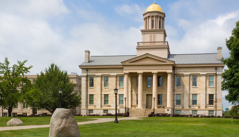 University of Iowa bows to legal pressure, lets religious groups require their leaders to be religious