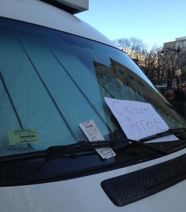 Occupy DC protesters make ‘citizens’ arrest’ of Fox News van