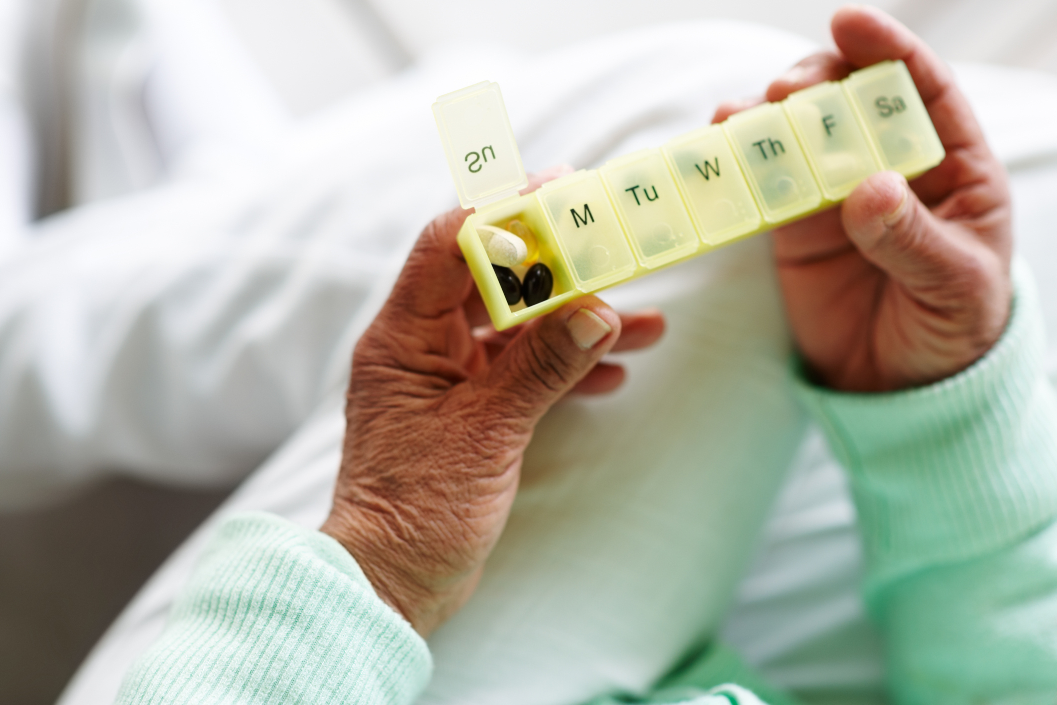 IG says doctors prescribing too many potentially harmful drugs to elderly, disabled
