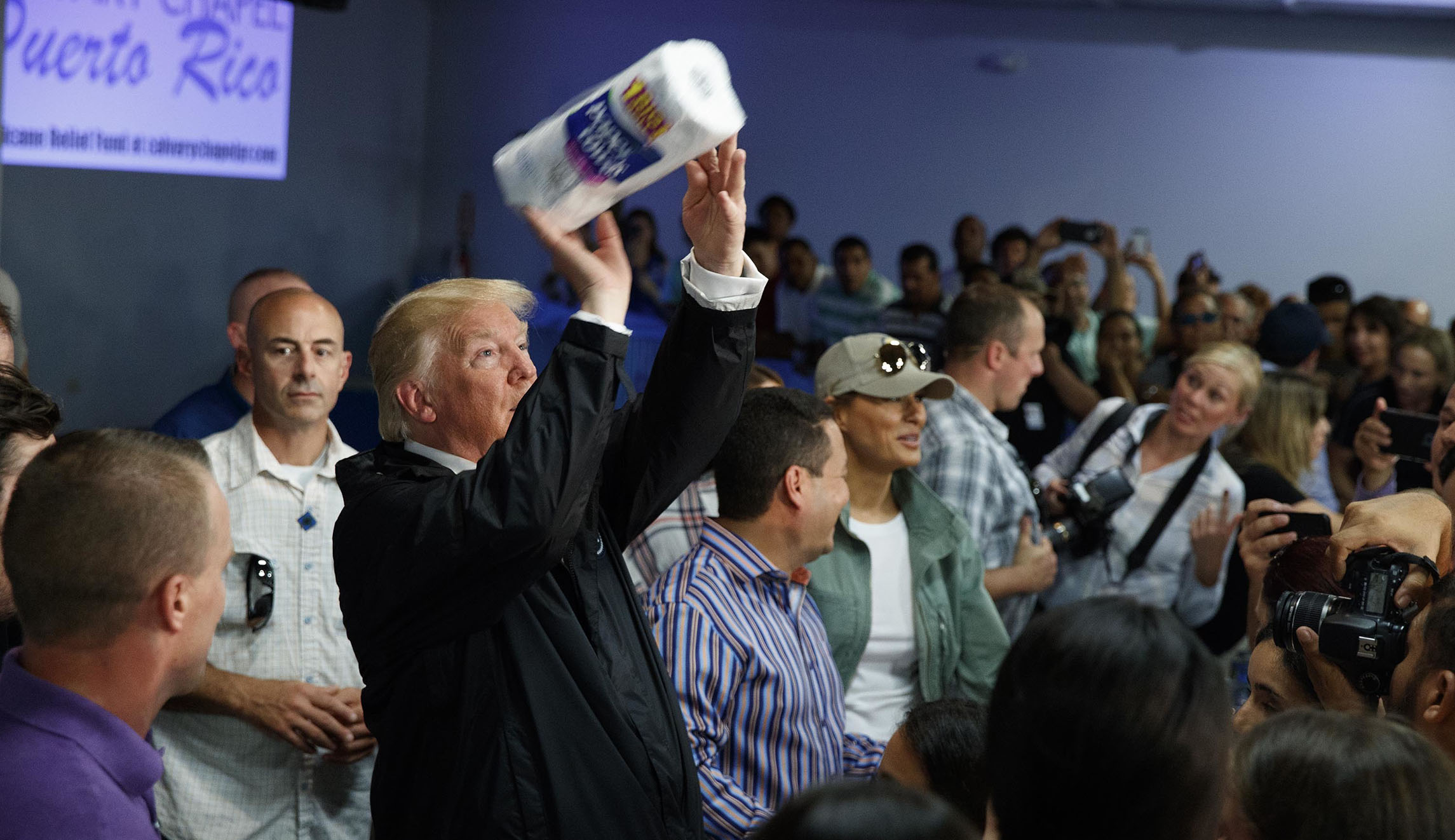 Trump lobs paper towels into crowd in Puerto Rico during hurricane relief trip: VIDEO
