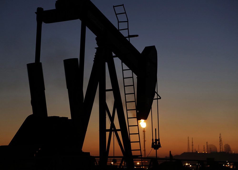 Iran: Enemies dragging down oil prices to harm it