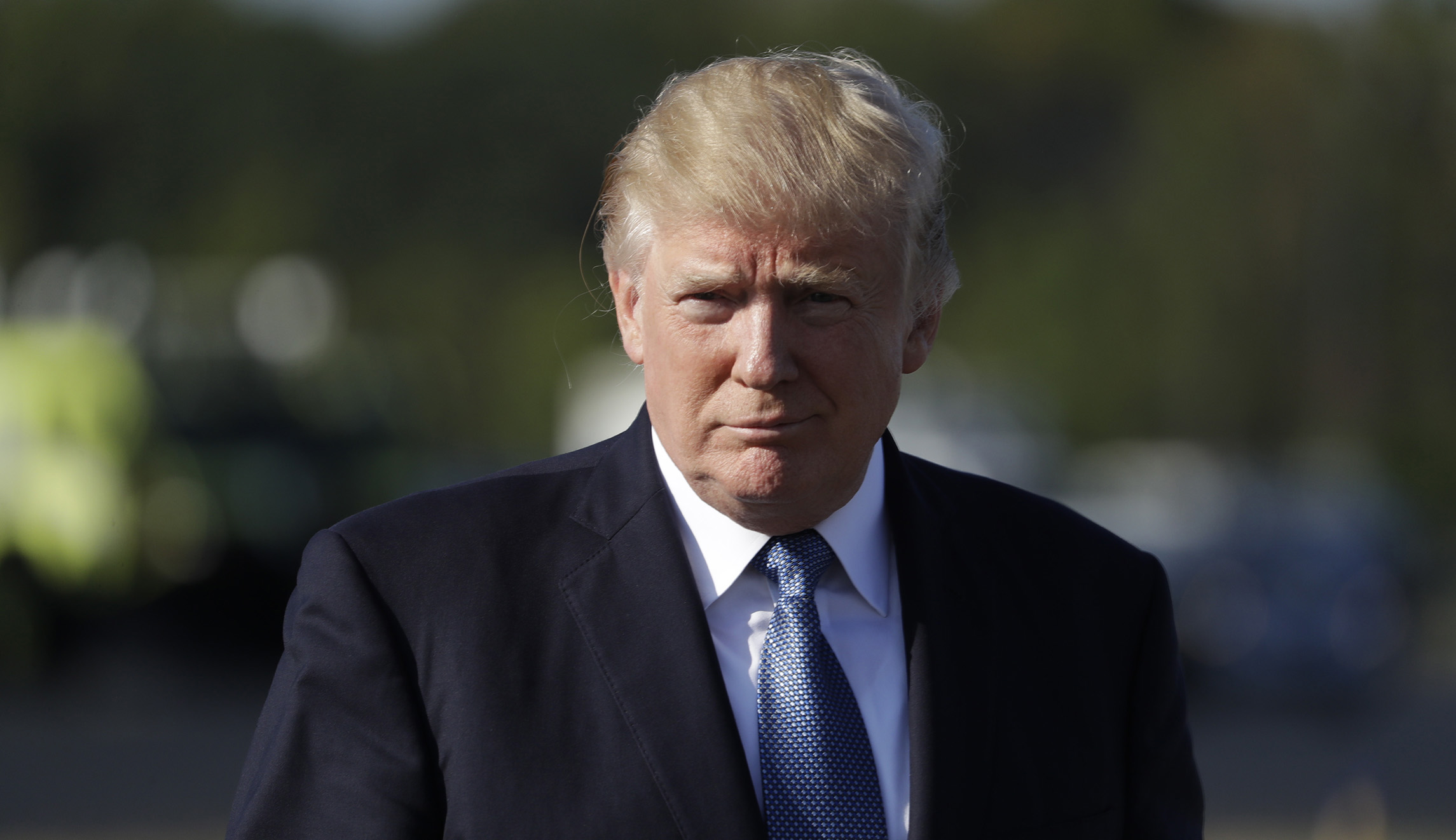 Former Trump foreign policy adviser George Papadopoulos pleads guilty to lying about contact with Russians