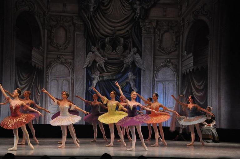 The Moscow Festival Ballet times three