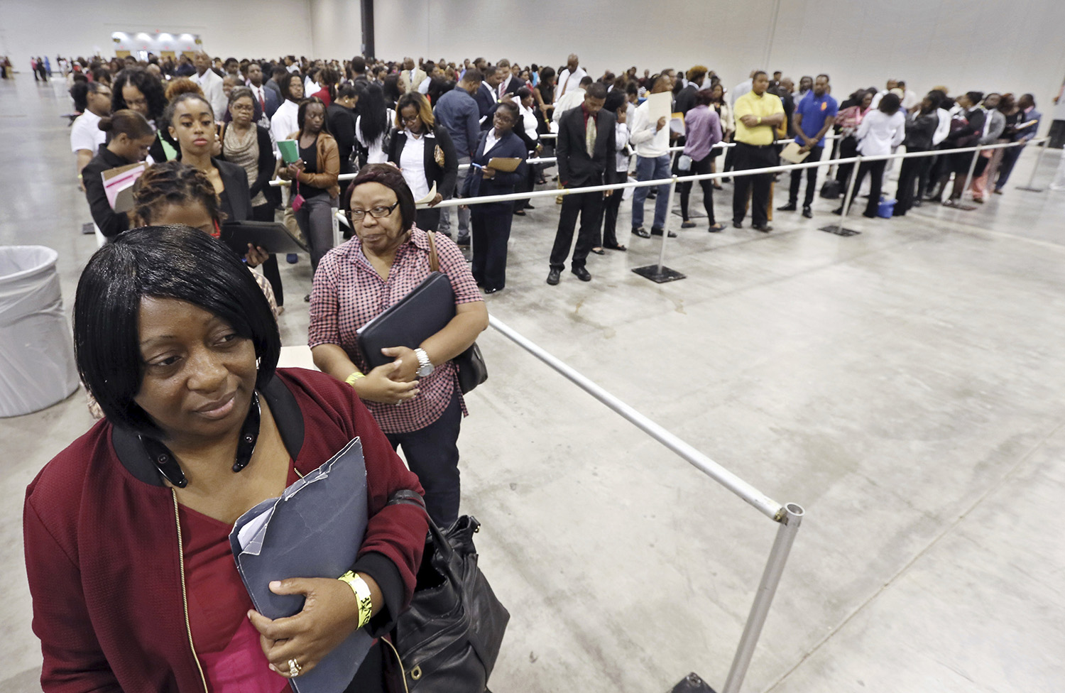 Jobless claims rise more than expected to 260,000