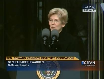 Elizabeth Warren Gives Presidential Podium a Test Run