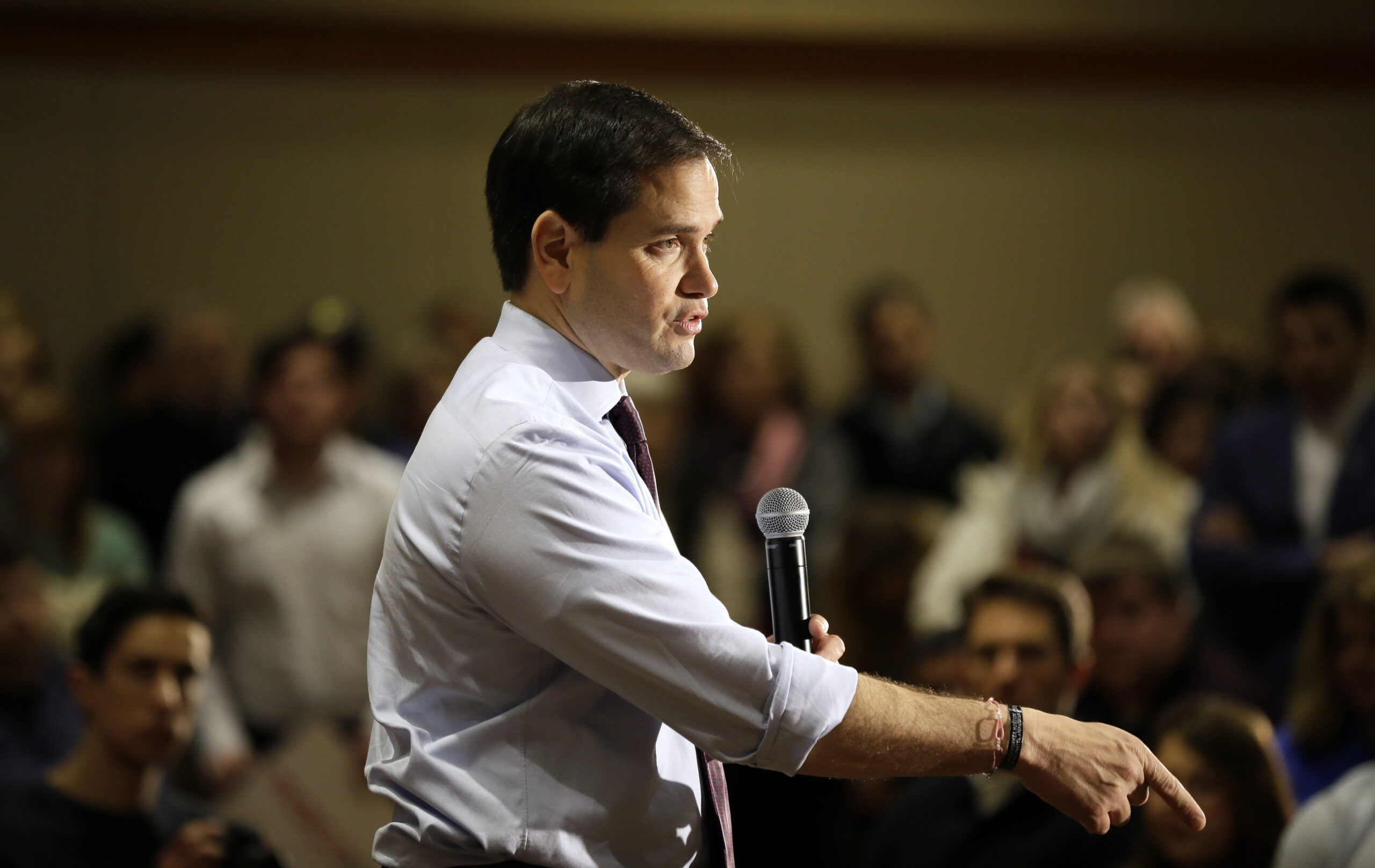 Marco Rubio lays it on the line in Iowa