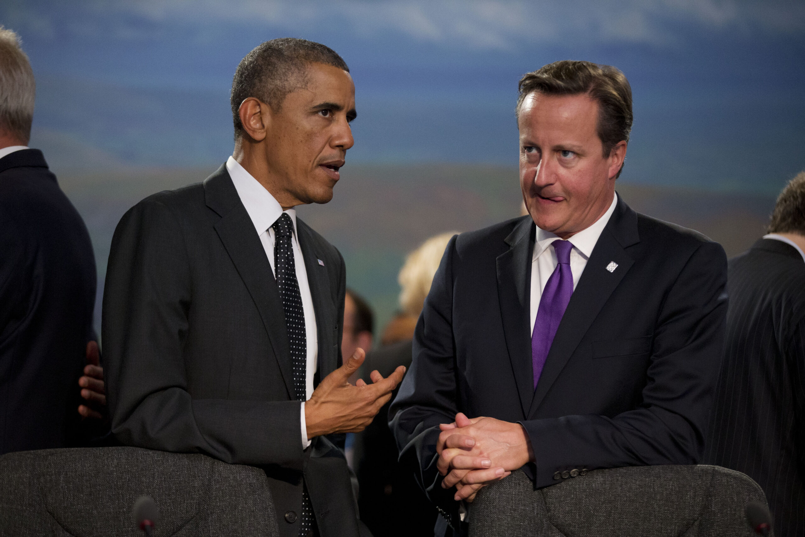 US and UK seek partners to go after Islamic State