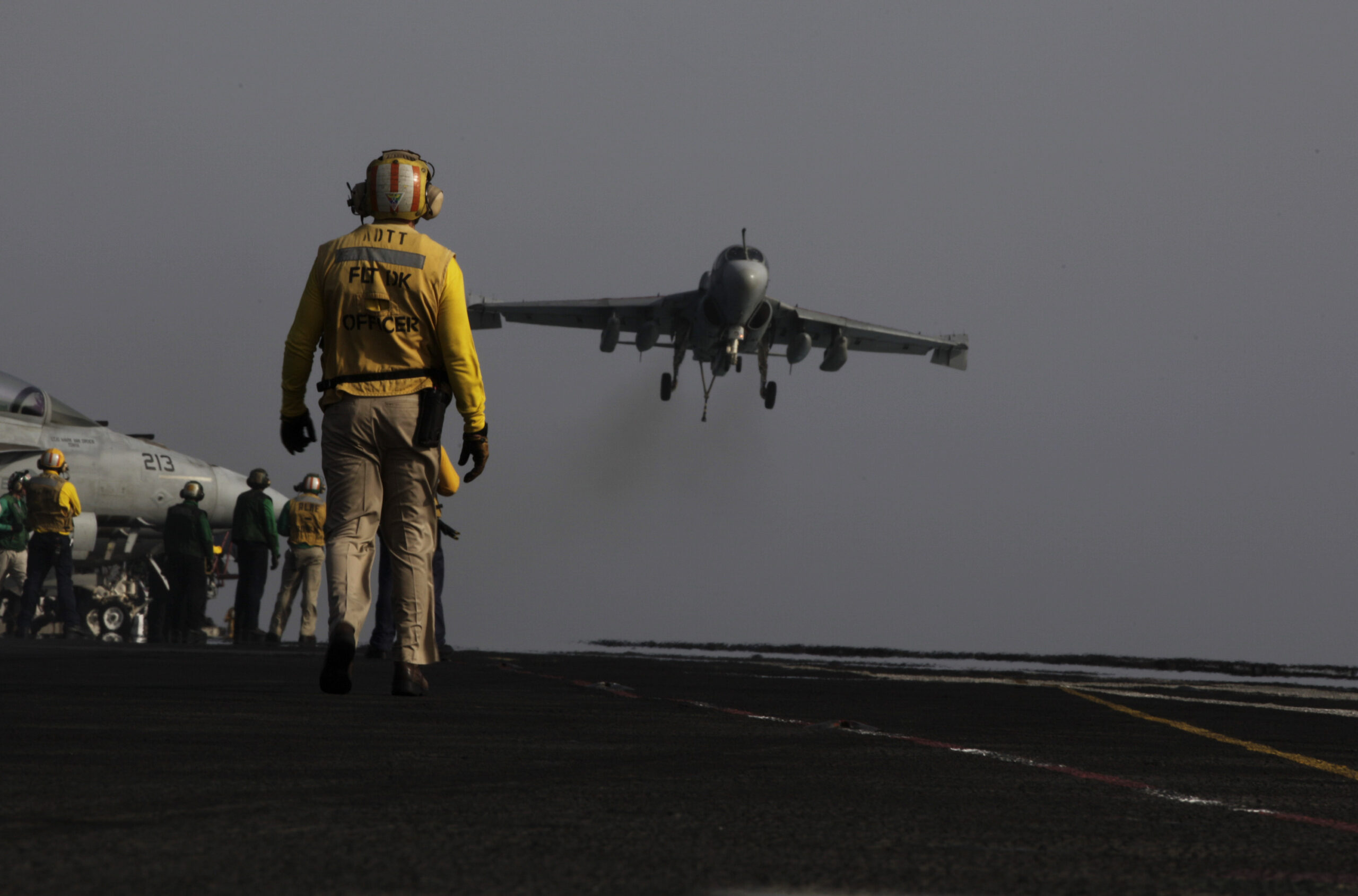 Is there a third way between war and disengagement in the Middle East?