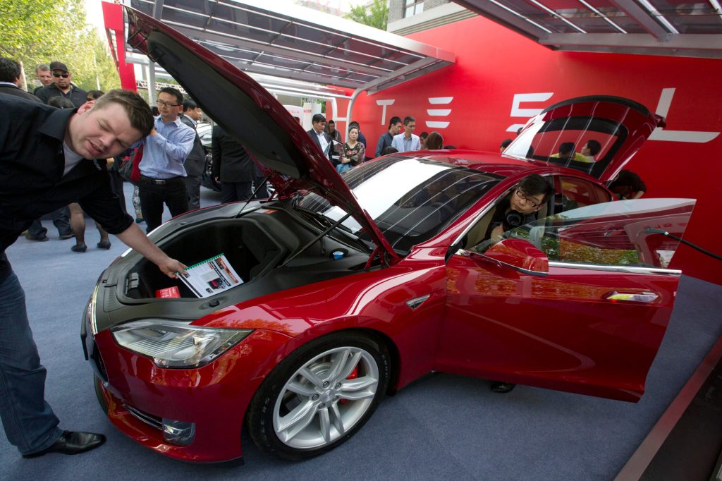 New Tesla accounting chief cites ‘unexpected attention’ in abrupt exit