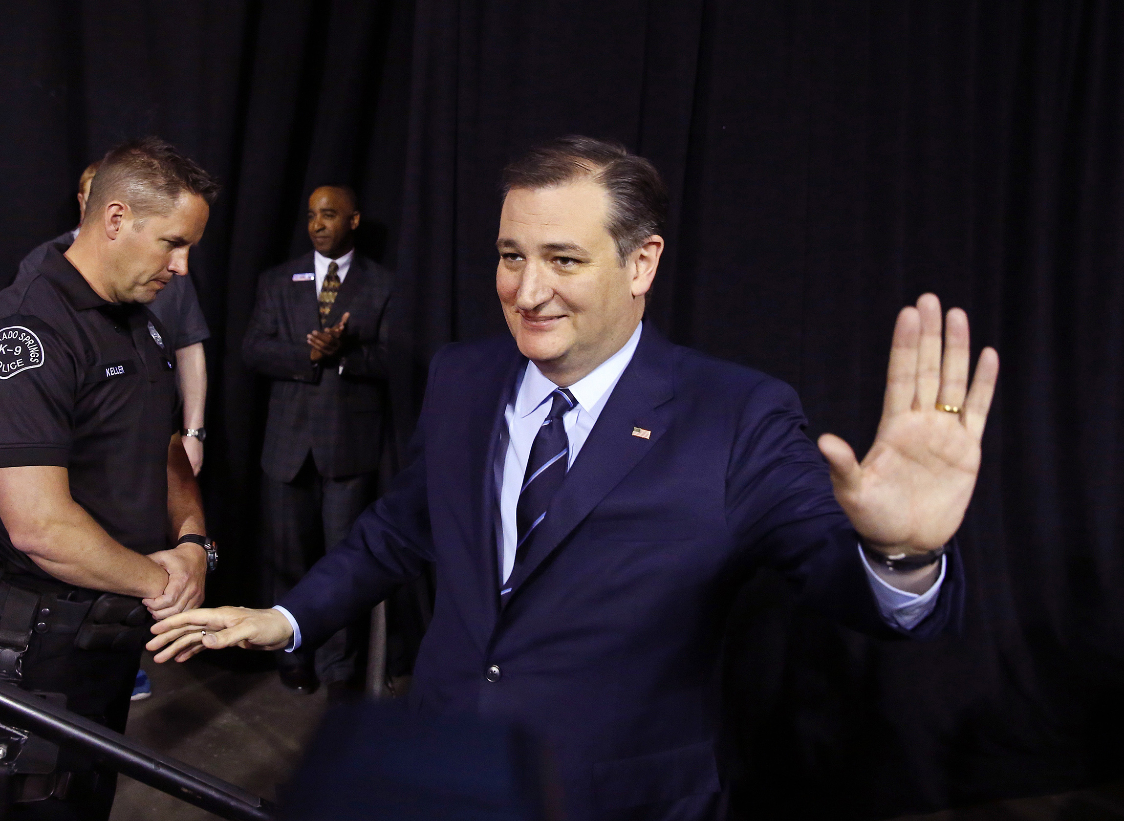 Cruz deals Trump another blow as he sweeps Colorado delegates