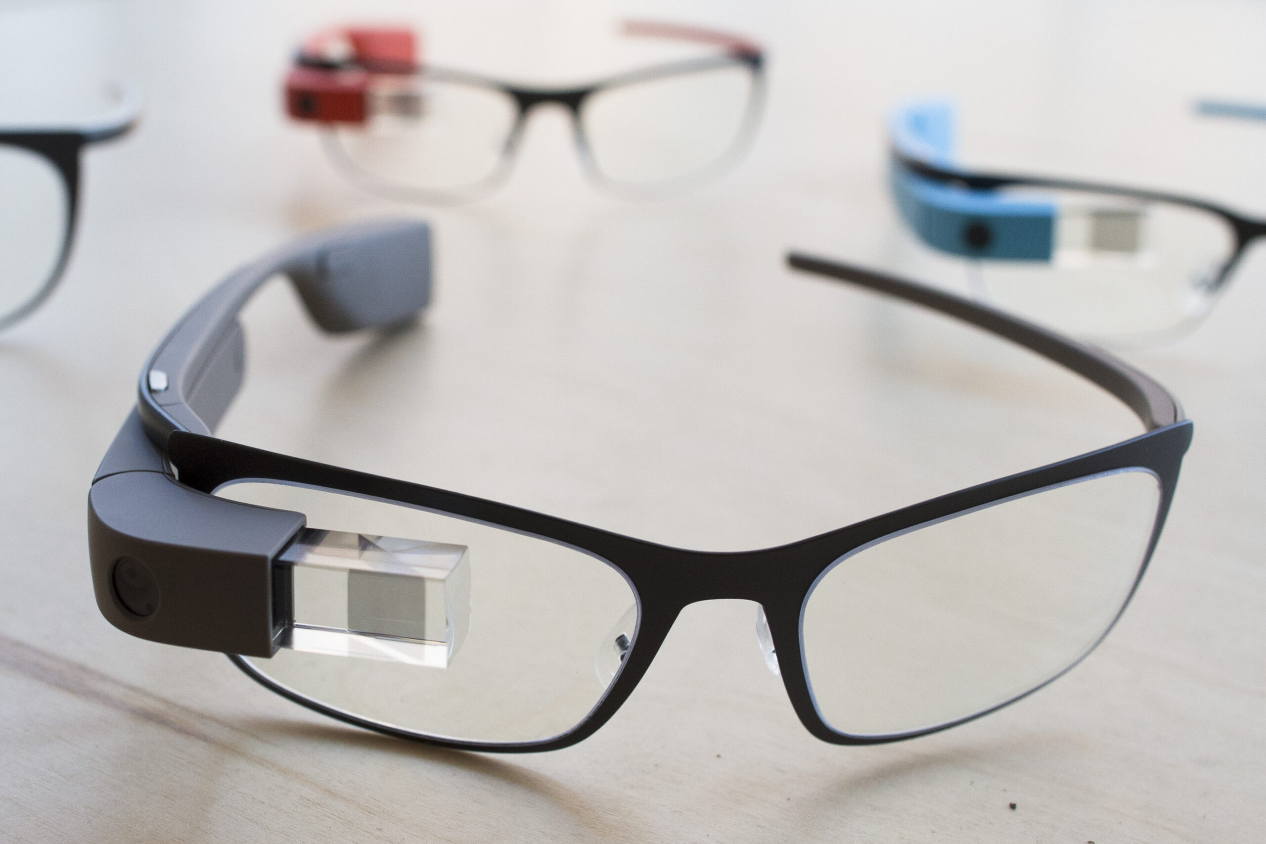 Google hopes designer frames will sharpen Glass