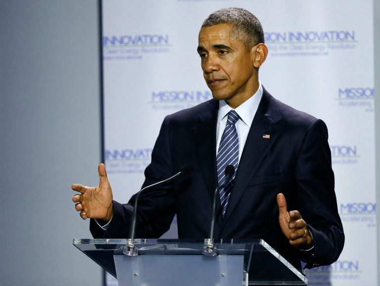 US President Obama argues that a legally binding deal would prevent China and India from making steeper emissions cuts. (Ian Langsdon, Pool photo via AP)
