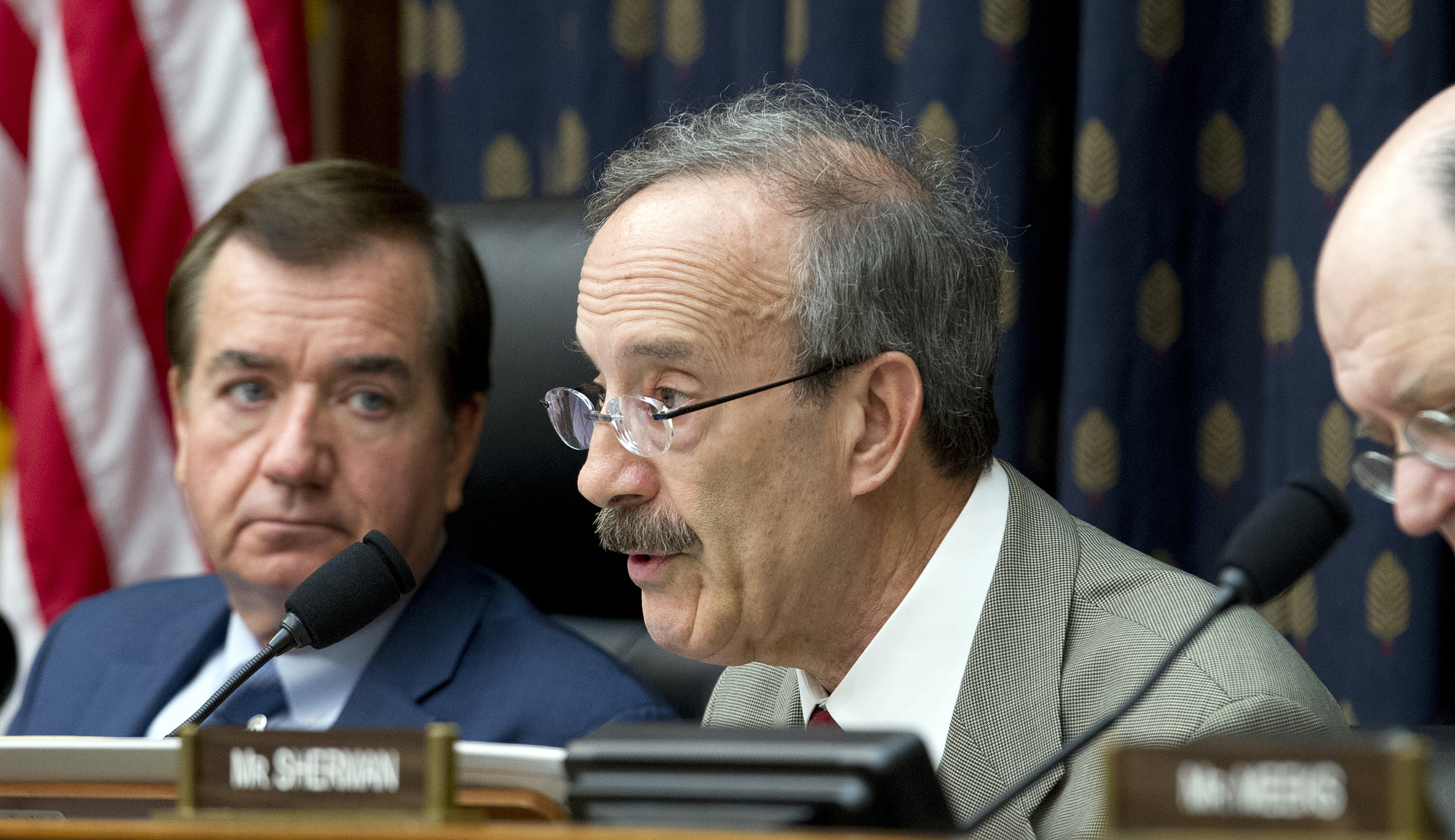 Democrats use North Korea sanctions to hit Trump over Russia