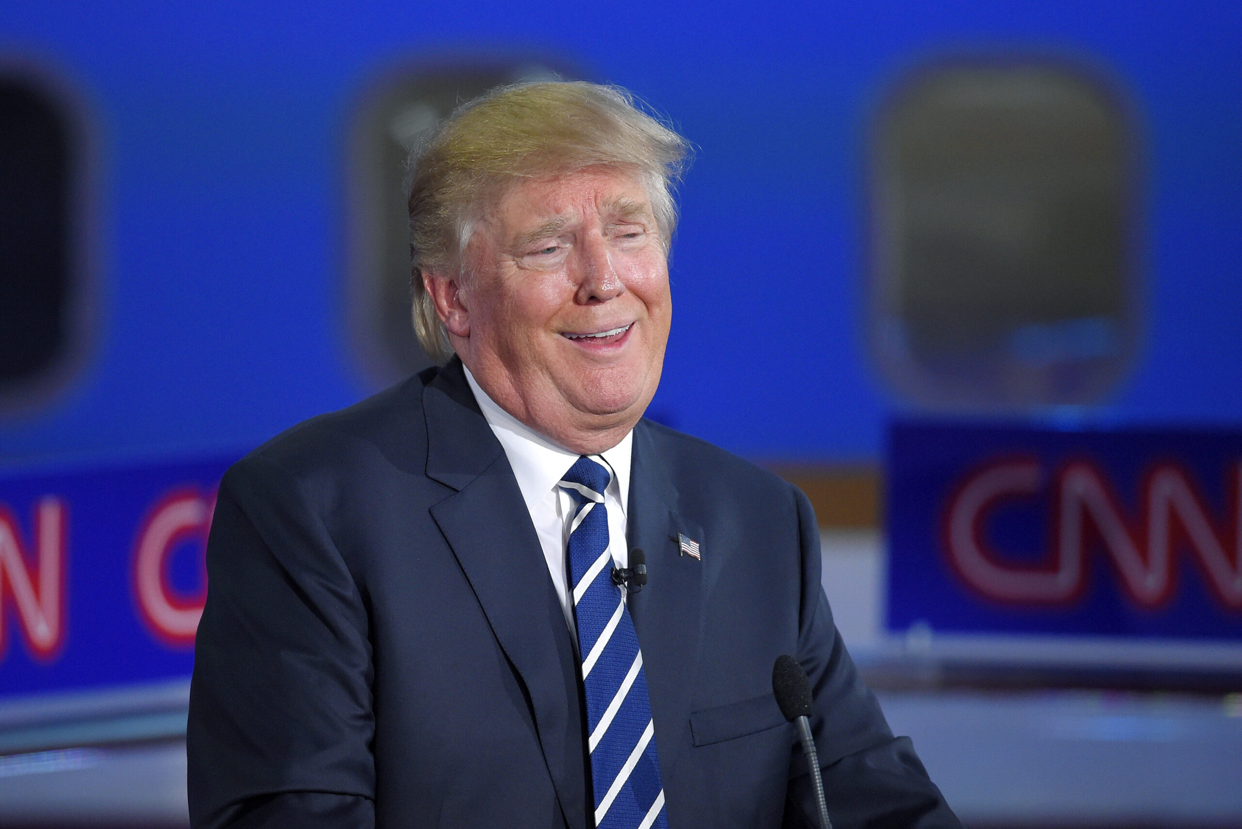 WSJ’s Noonan: Reporters joining Trump in ‘freak show’