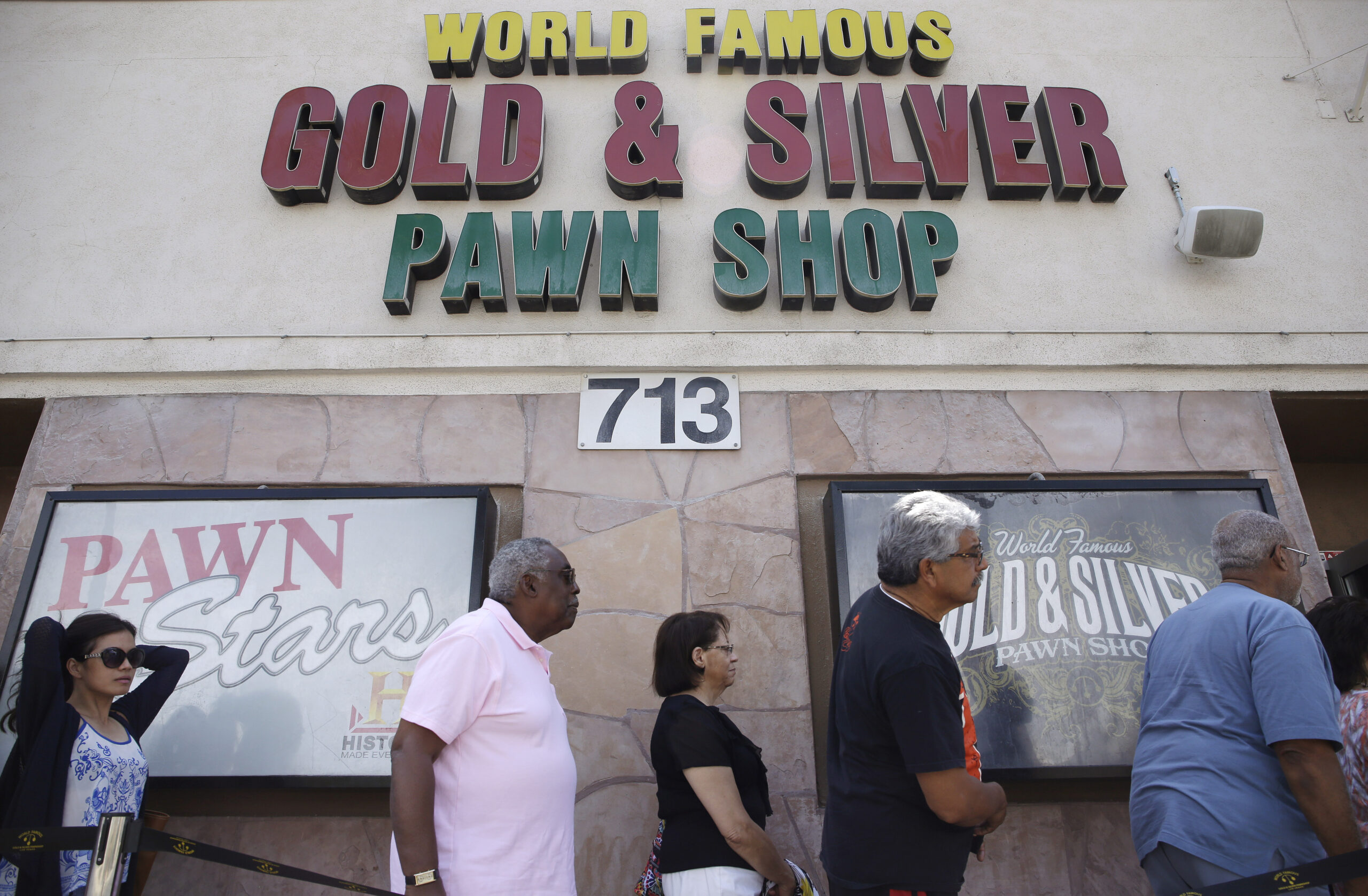 ‘Pawn Stars’ TV star plans stores near famous shop