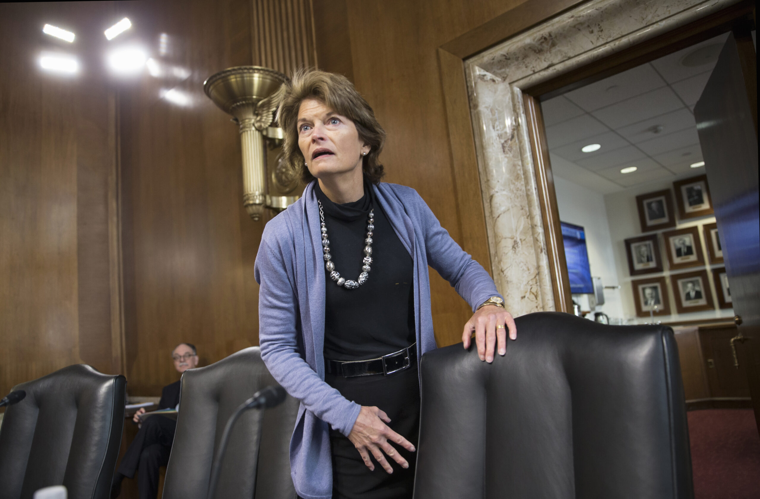 Energy chief takes critical aim at Obama’s vehicle policy