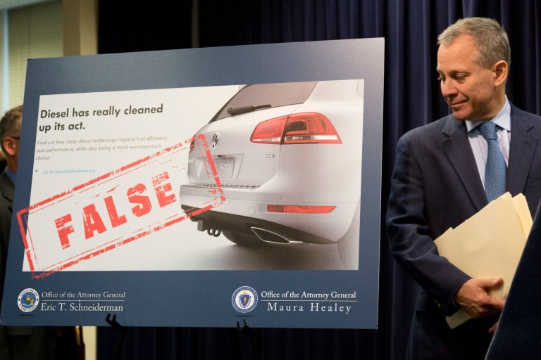 Competitive Enterprise Institute is suing Eric Schneiderman for violating freedom of information laws. (AP Photo/Mark Lennihan)