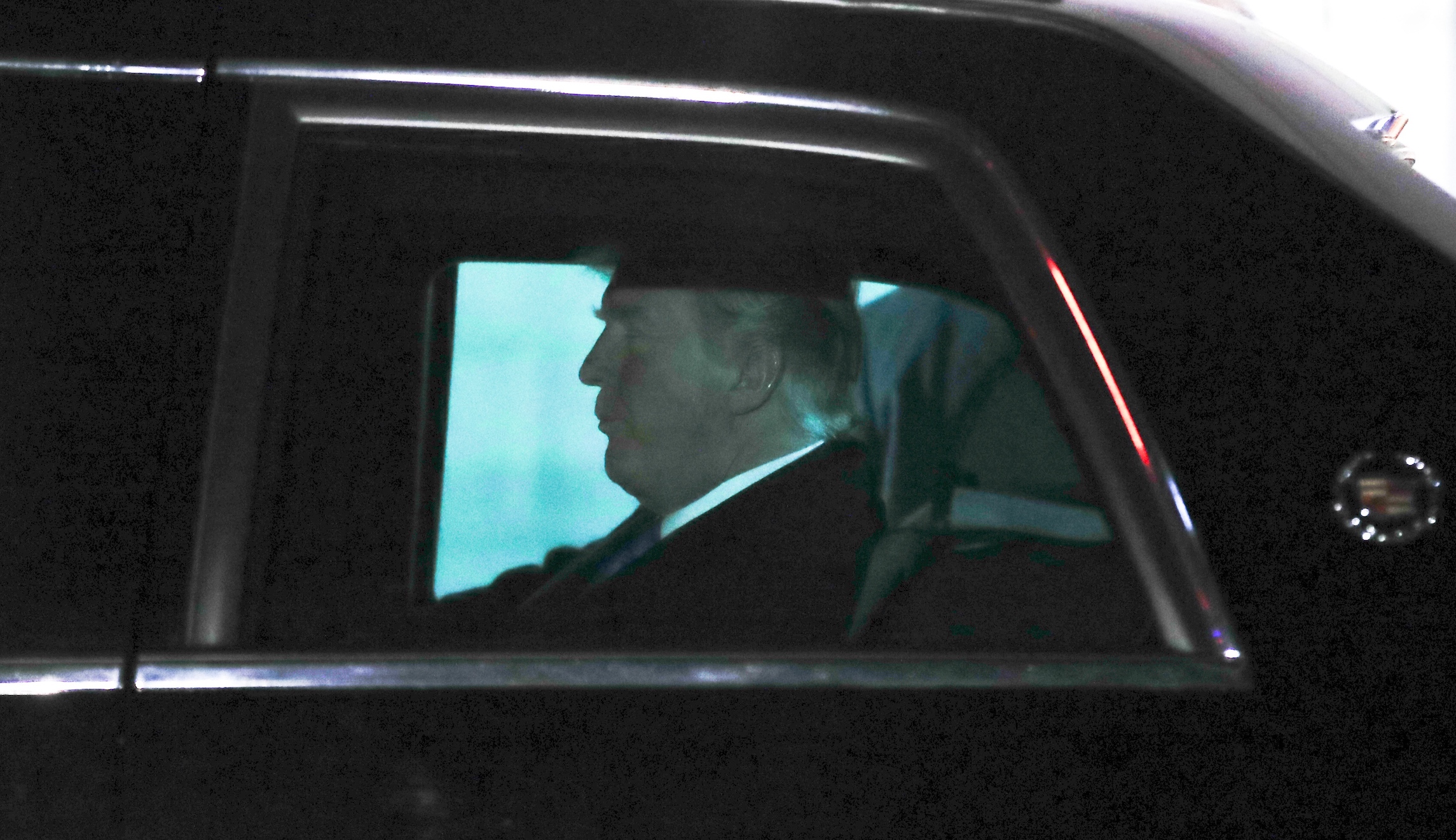 White House grapples with releasing explosive memo amid Justice Department, Democratic opposition