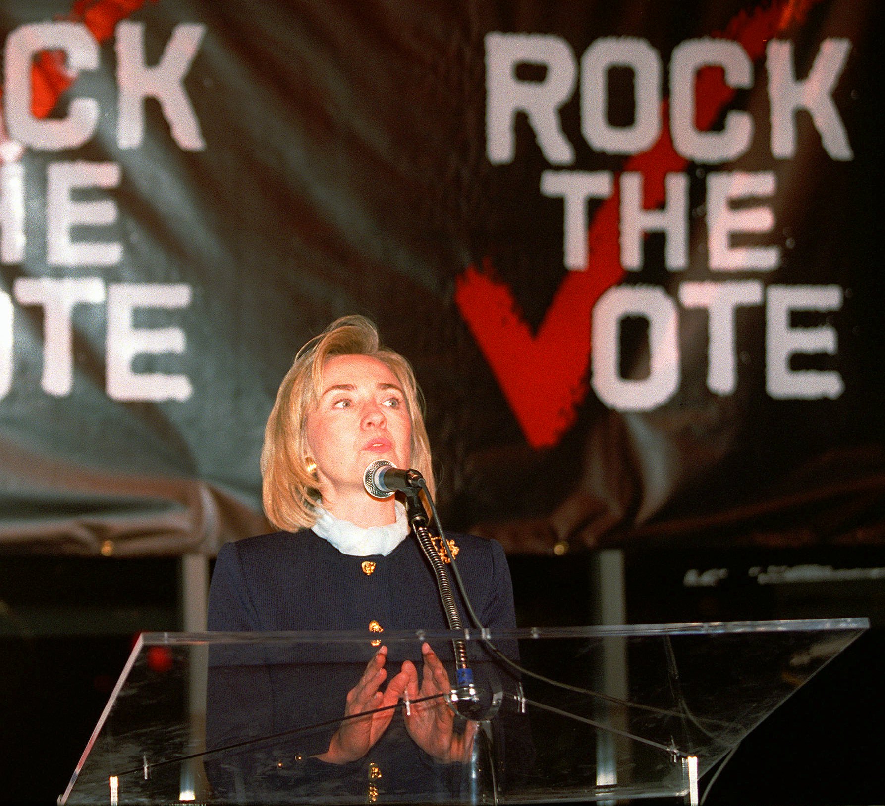 Millennials say no to Hillary, 3 of 10 like Clinton, lowest ever