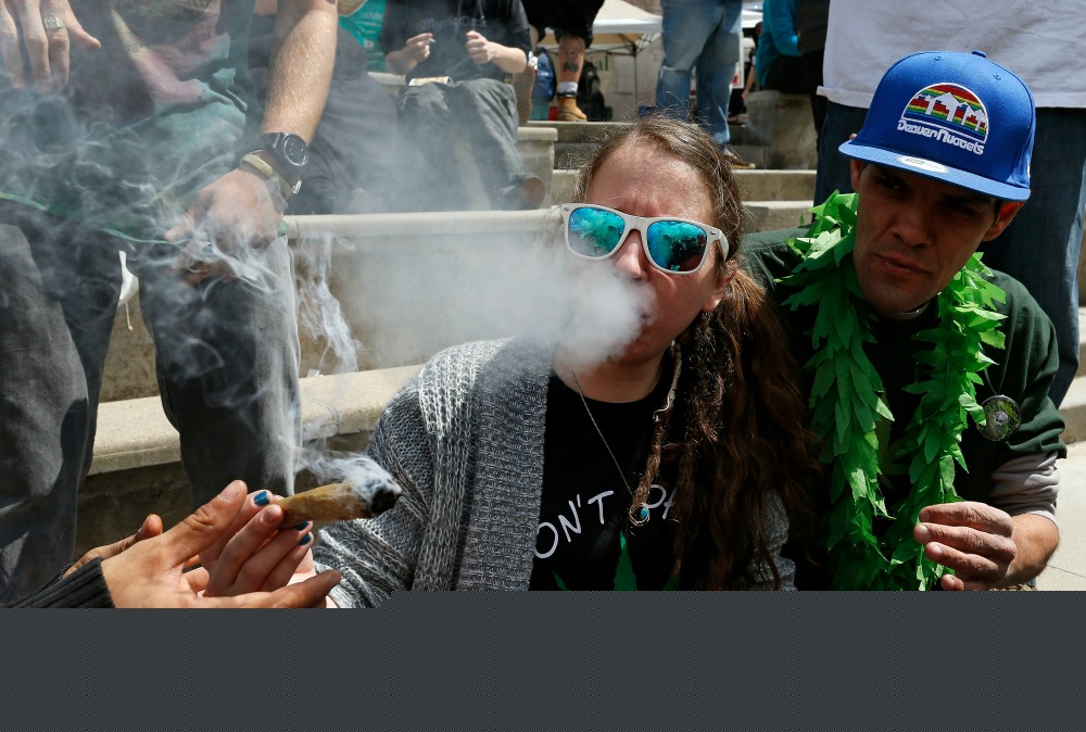 How many high schoolers smoke marijuana?