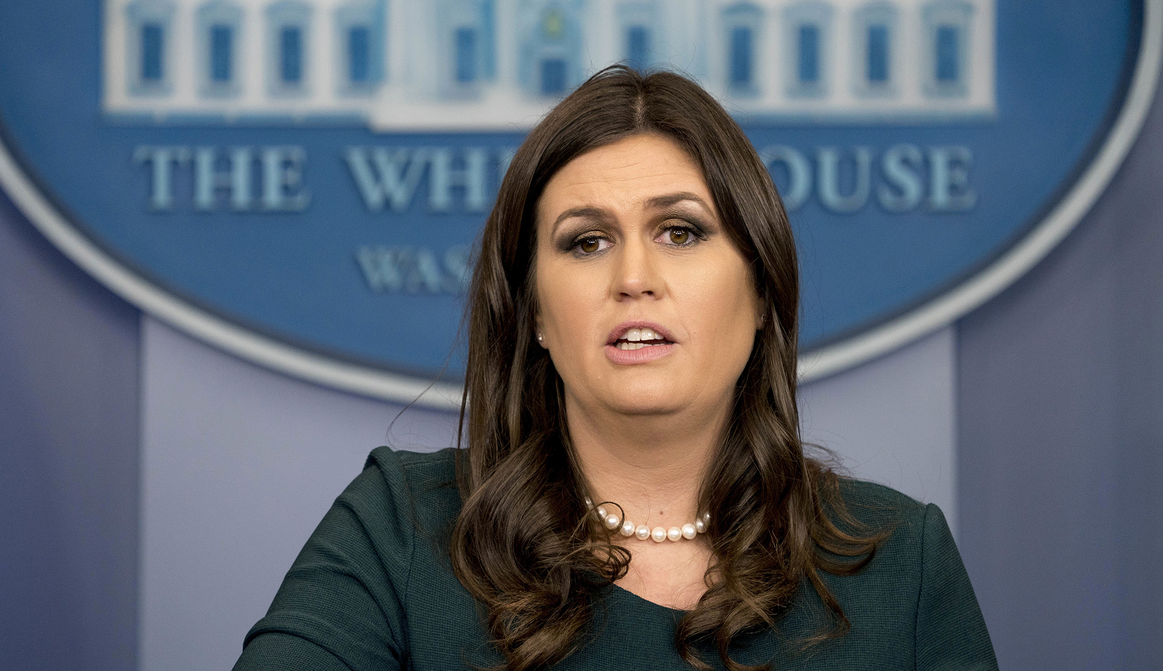 Sarah Sanders: ‘Cheap attempt’ by Democrats to compare Niger to Benghazi