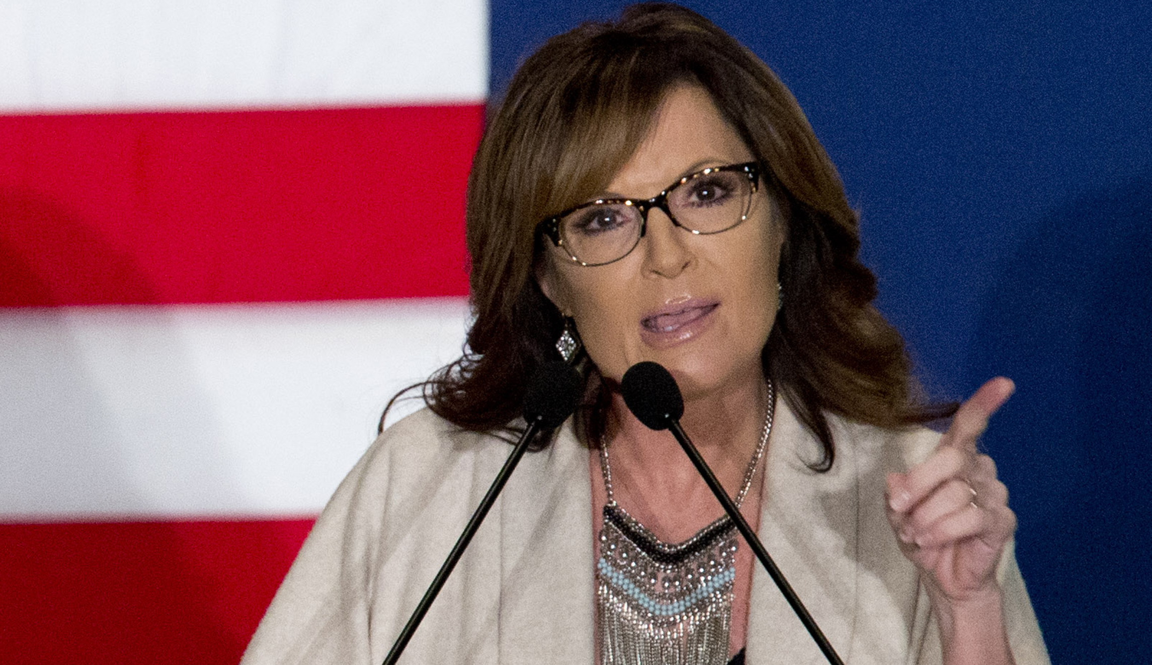 Sarah Palin may sue New York Times for tying her to Gabby Giffords shooting