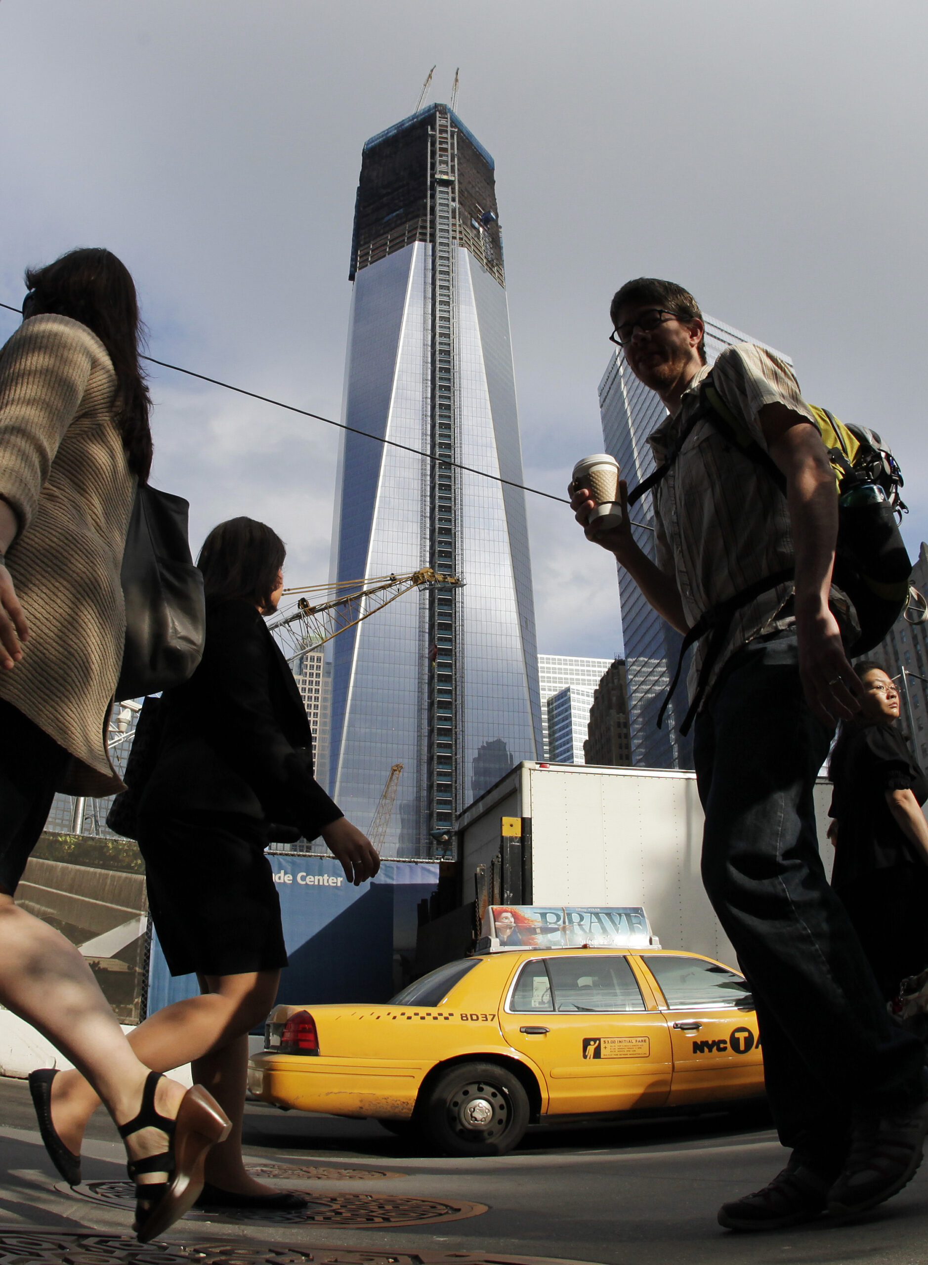 Obama tours new World Trade Center site