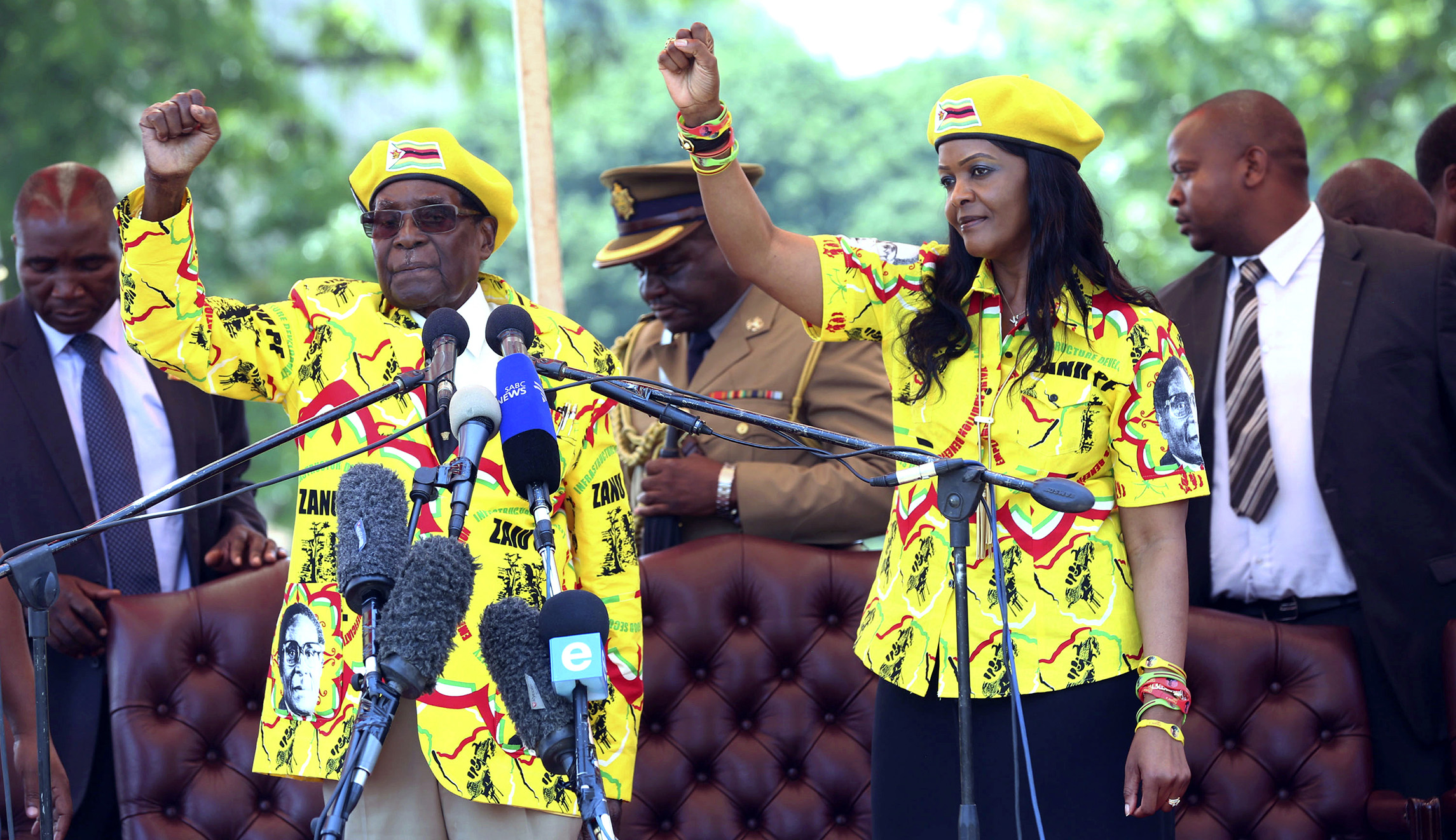 Zimbabwe zooms towards civil war