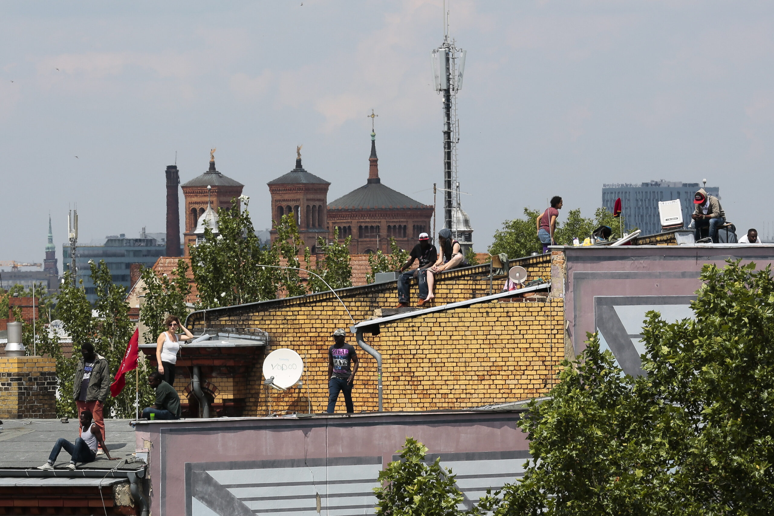 Refugees in stand-off with police at Berlin school