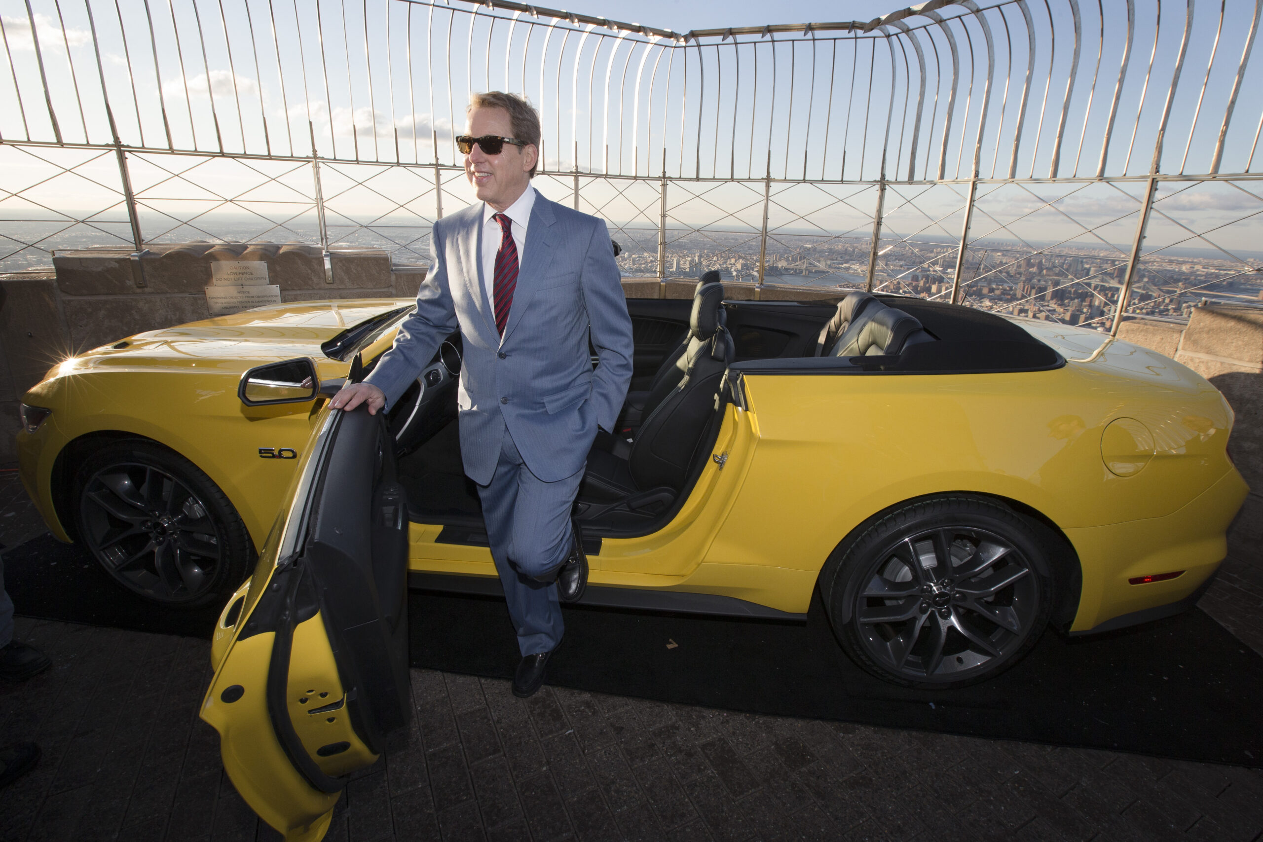 Ford to offer 50th anniversary Mustang