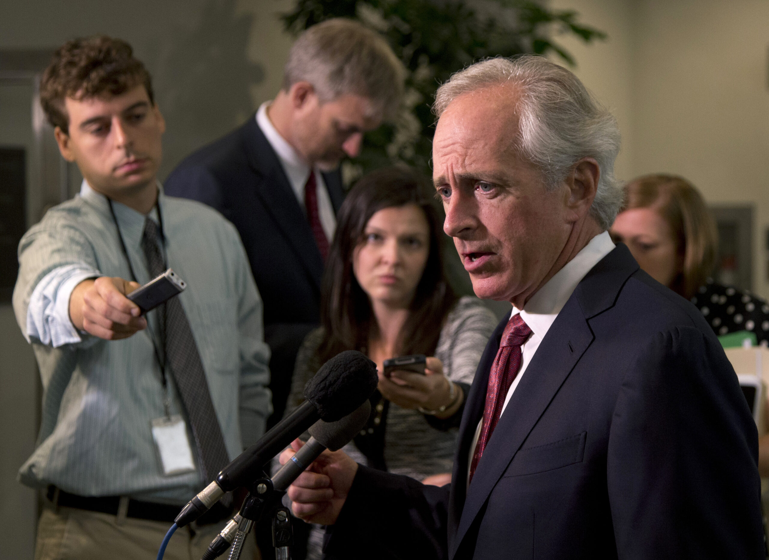 Bob Corker: Obama ‘uncomfortable’ as commander in chief