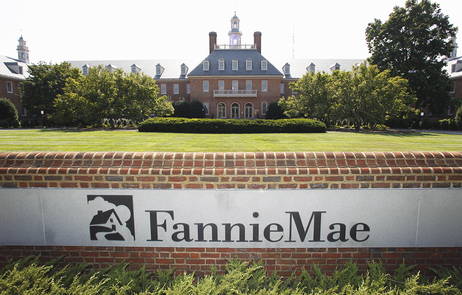 Hedge funds denied in suit over Fannie, Freddie bailout