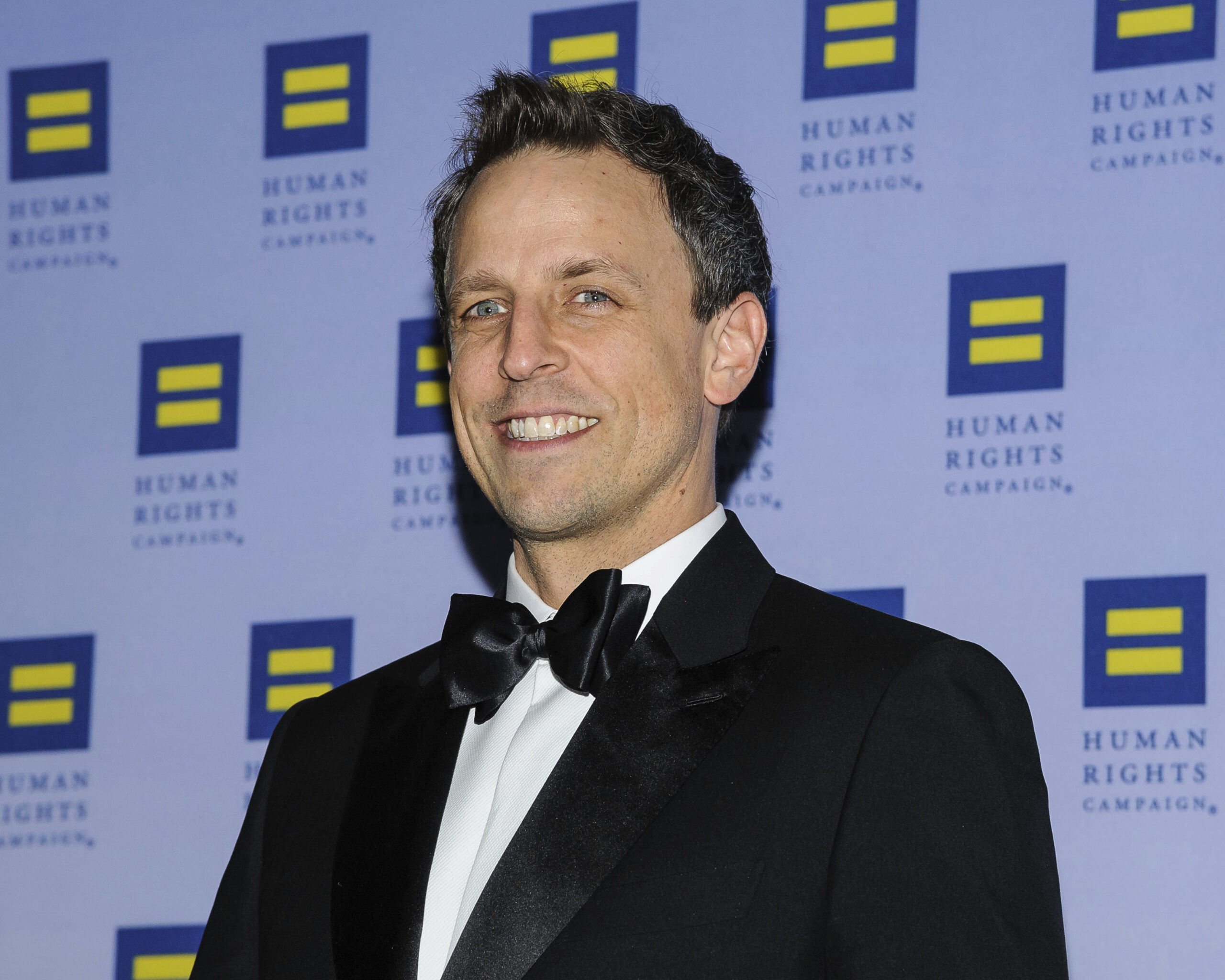 WATCH: Seth Myers and Amy Poehler resurrect ‘SNL’ skit to address Trump-like ‘Julius Caesar’ play