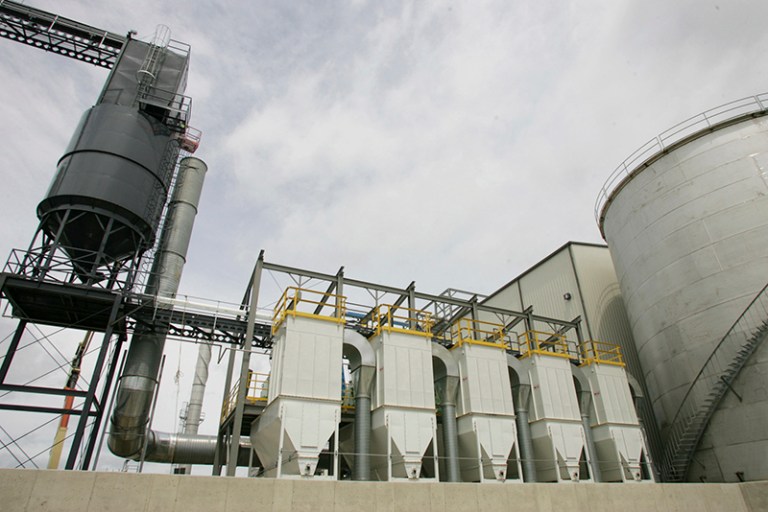 The Renewable Fuel Standard program requires refiners to blend an increasing amount of biofuels in the nation's gasoline and diesel supplies through 2022. (AP File Photo/Paul Vernon)