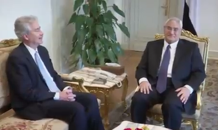 VIDEO: Tensions rise as US officials visit Egypt