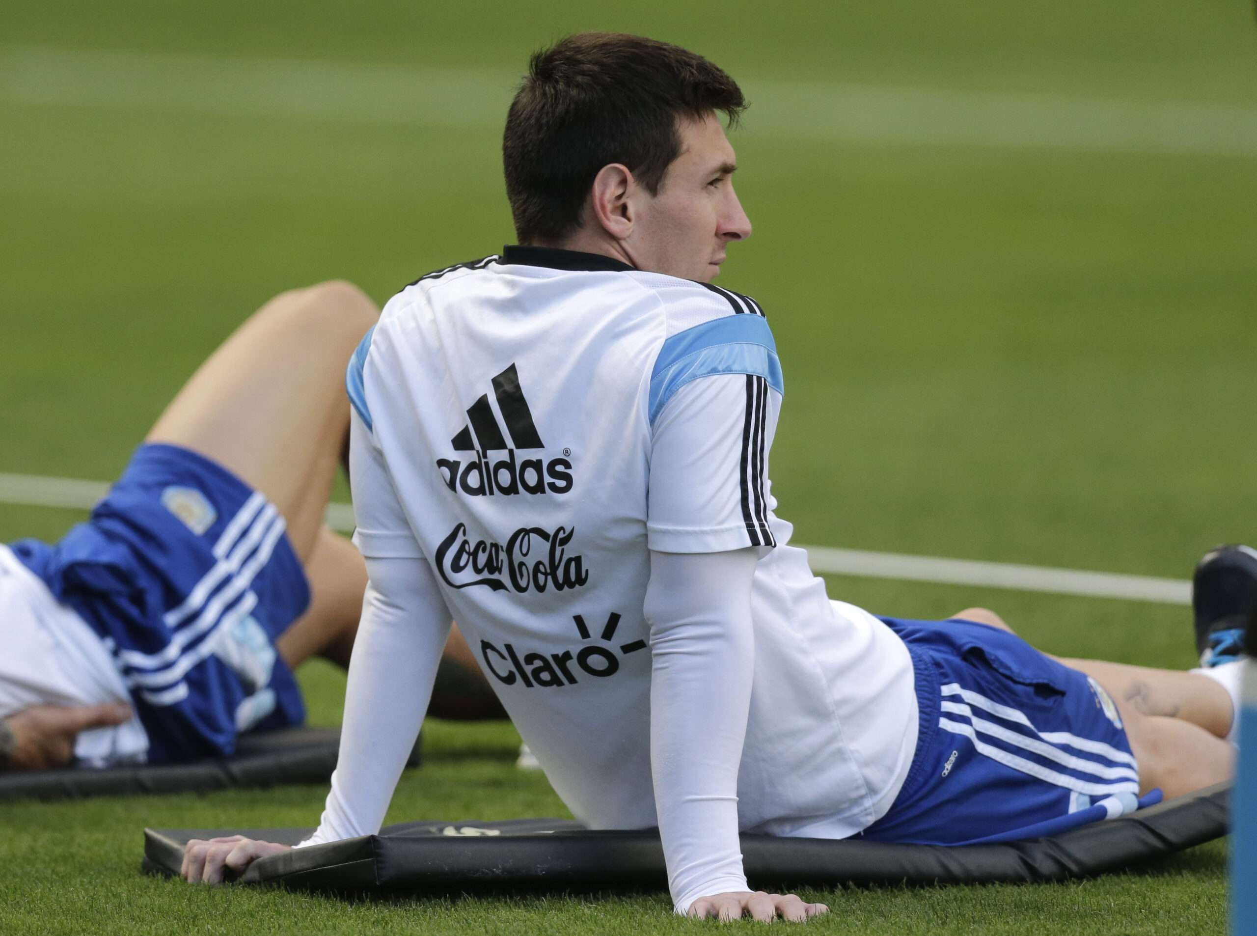 World Cup final: Magical Messi or united Germany?